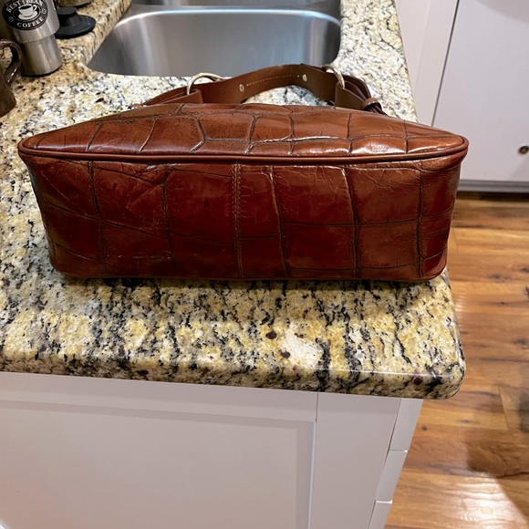 EUC Authentic Dooney&Bourke Croc Leather Handbag 8.5X15 - Picture 3 of 7